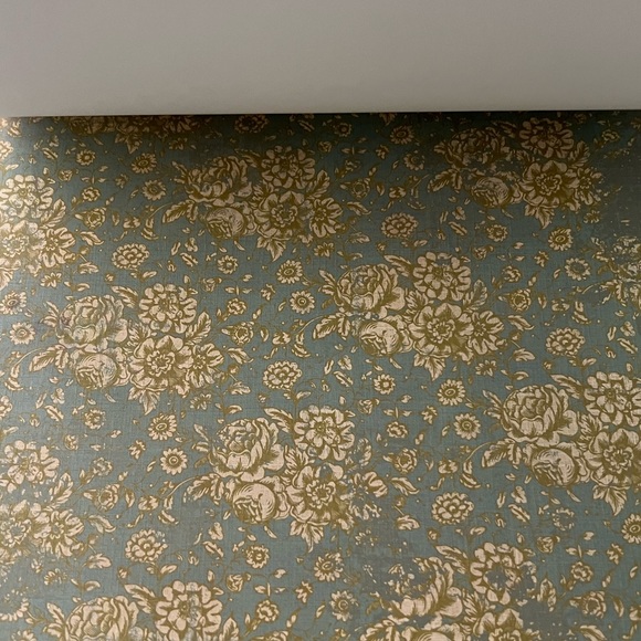 Scrapbook paper bundle of over 100 specialty papers & foam board alphabet - Picture 5 of 12